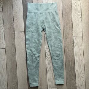 Gymshark Camo Leggings - Green